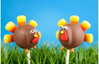 Turkey Cake Pops: Thanksgiving Inspiration